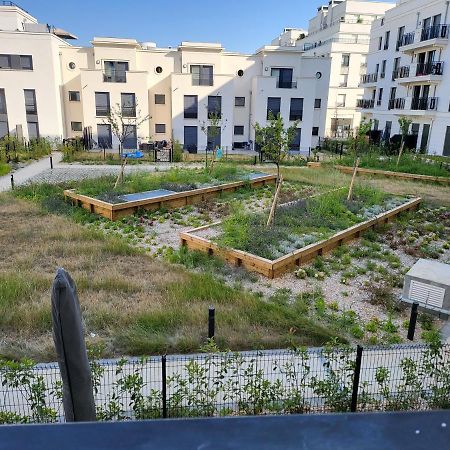 Superbe Appartement A 3Min A Pieds De La Gare Chessy  Exterior foto